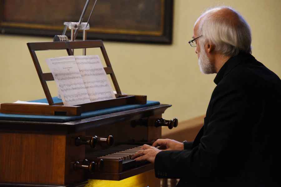 1. Benefiční koncert – Lorenzo Ghielmi