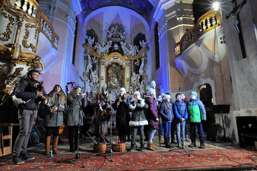 5. Benefiční koncert – ZUŠ J. S. Bacha Dobřany
