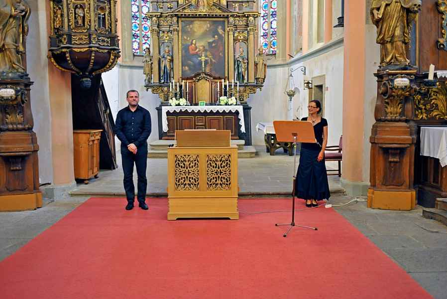  8. Benefiční koncert